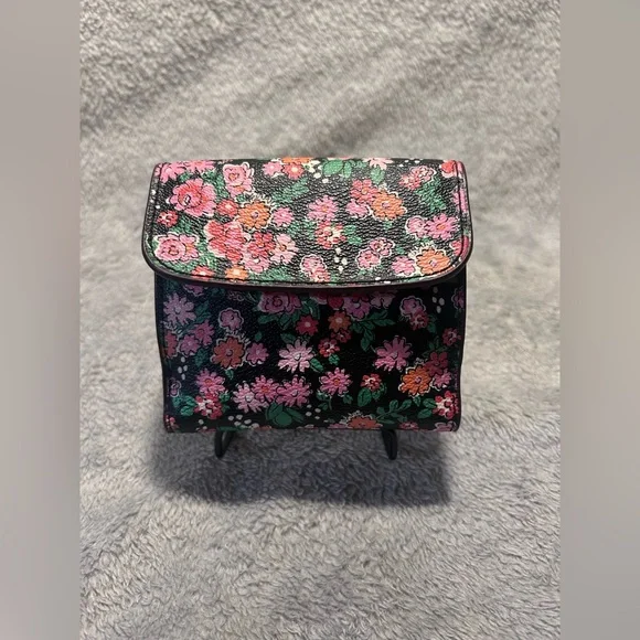 Coach Sierra Posey Cluster Floral Trifold Snap Wallet - Picture 8 of 14